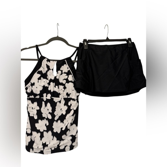 Ellen Tracy  2 Piece Tankini Swimsuit S - Picture 5 of 13